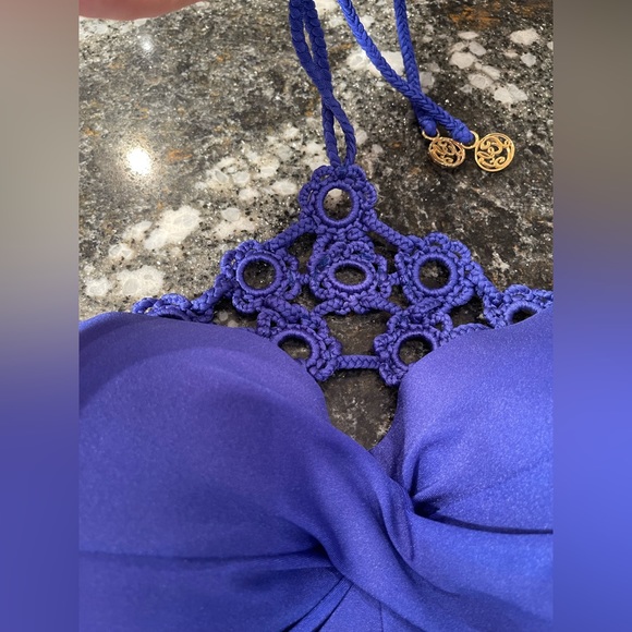 Like new luli fama swimsuit XL top/L bottoms beautiful crochet work on the top - Picture 9 of 10